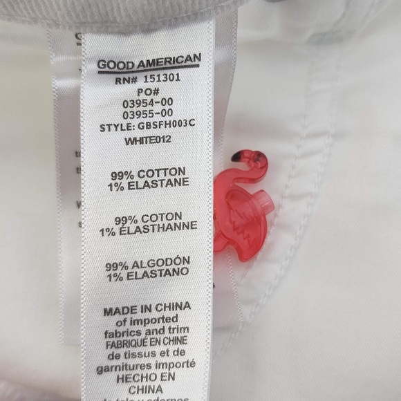 Good American 22 Shorts The Bombshell Destructed White Cut-Off Shorts - Picture 10 of 15